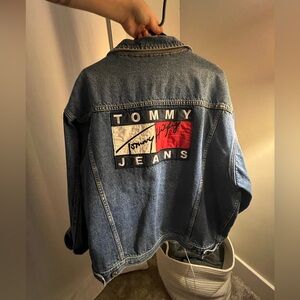 Vintage Tommy Hilfiger denim jacket